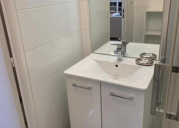 T2 A Cabourg, Proche Centre Et Plage, Calme, Loggia, Ascenseur, Animaux Acceptes - Fr-1-487-337 Apartment