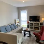 T2 A Cabourg, Proche Centre Et Plage, Calme, Loggia, Ascenseur, Animaux Acceptes - Fr-1-487-337 *
