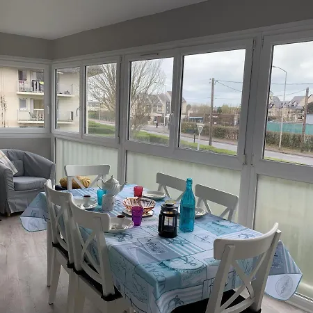 T2 A Cabourg, Proche Centre Et Plage, Calme, Loggia, Ascenseur, Animaux Acceptes Cabourg