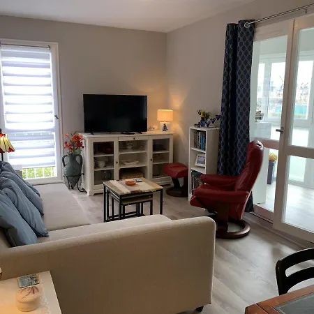 T2 A Cabourg, Proche Centre Et Plage, Calme, Loggia, Ascenseur, Animaux Acceptes - Fr-1-487-337