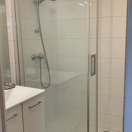 T2 A Cabourg, Proche Centre Et Plage, Calme, Loggia, Ascenseur, Animaux Acceptes Apartment *