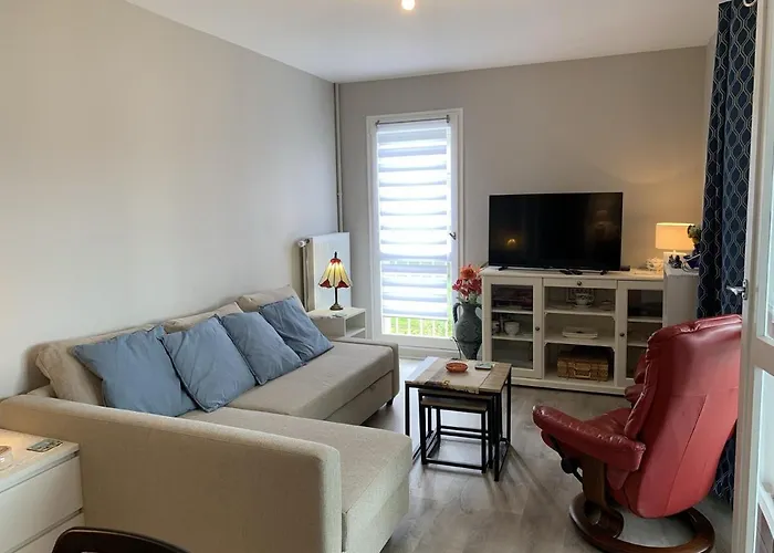 T2 A Cabourg, Proche Centre Et Plage, Calme, Loggia, Ascenseur, Animaux Acceptes - Fr-1-487-337 *