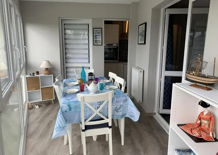 T2 A Cabourg, Proche Centre Et Plage, Calme, Loggia, Ascenseur, Animaux Acceptes - Fr-1-487-337 *